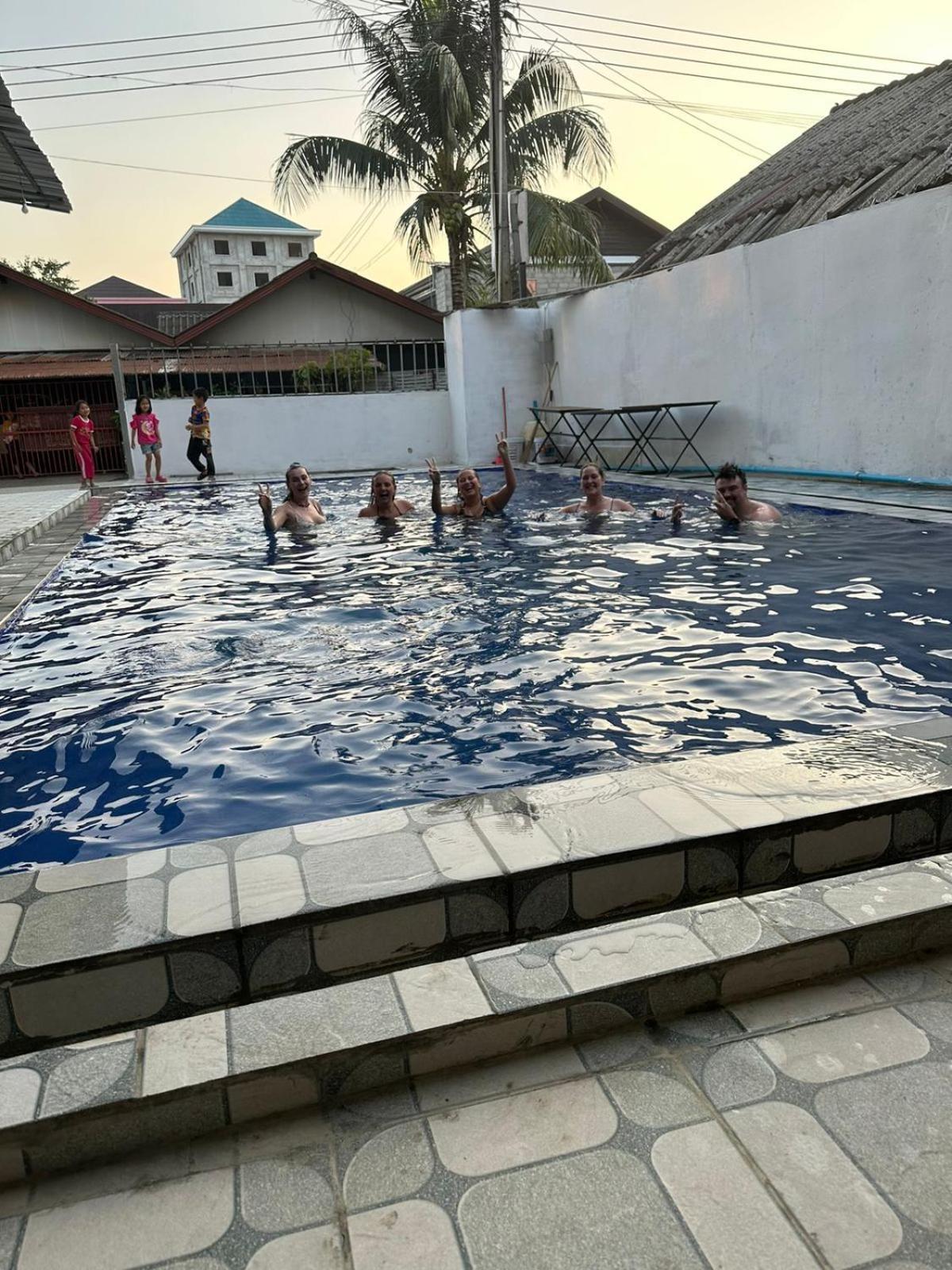 Vang Vieng Global Hostel 외부 사진
